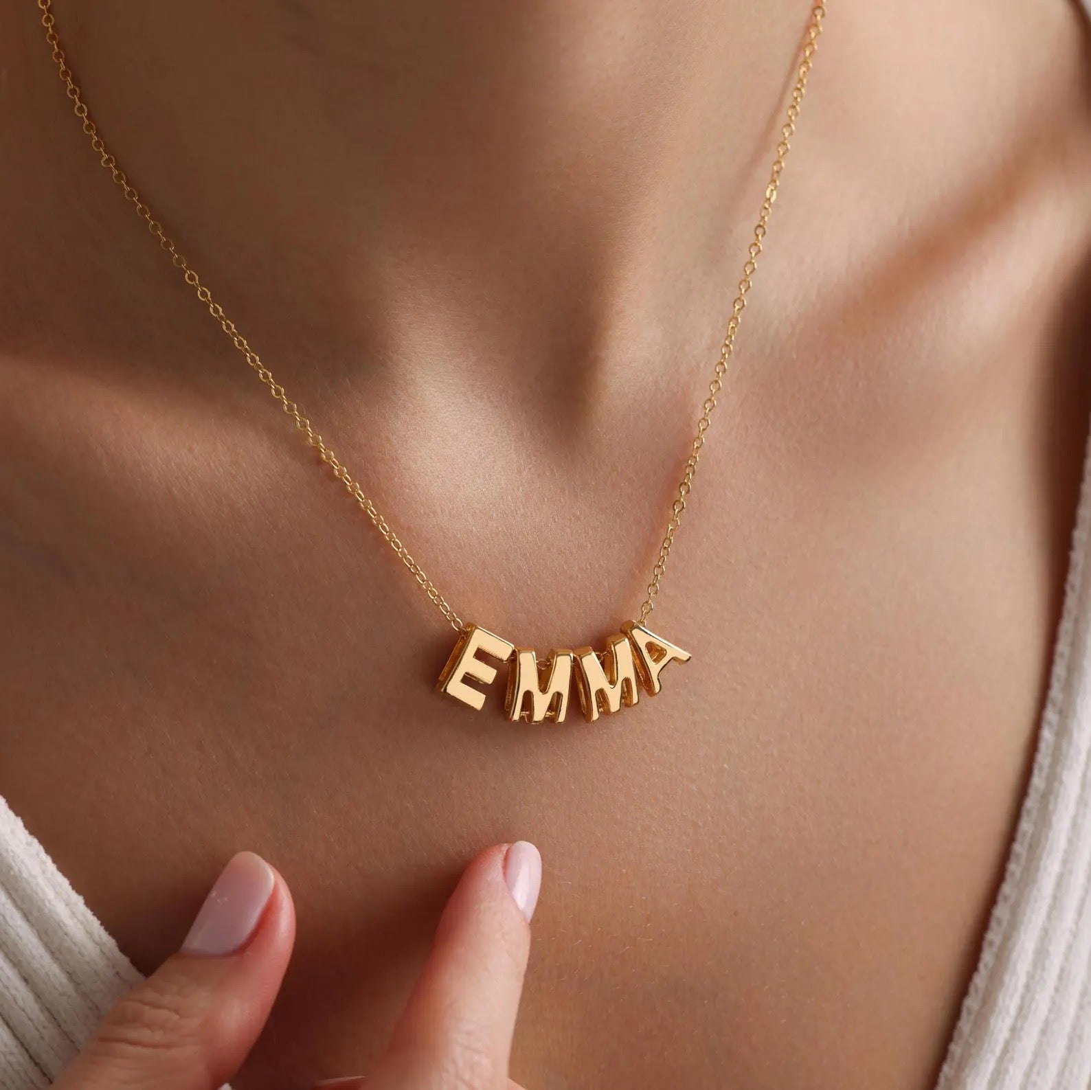 Glow Bold Classic Name Necklace