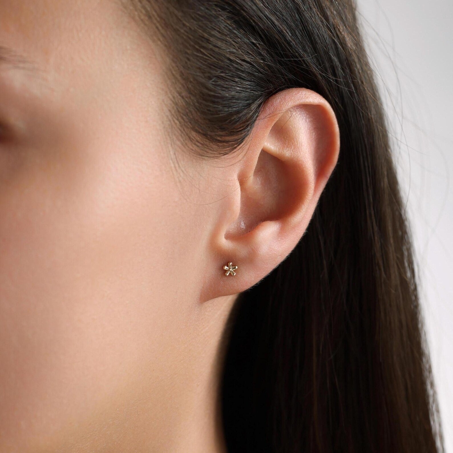Minimalist Flower Stud Earrings